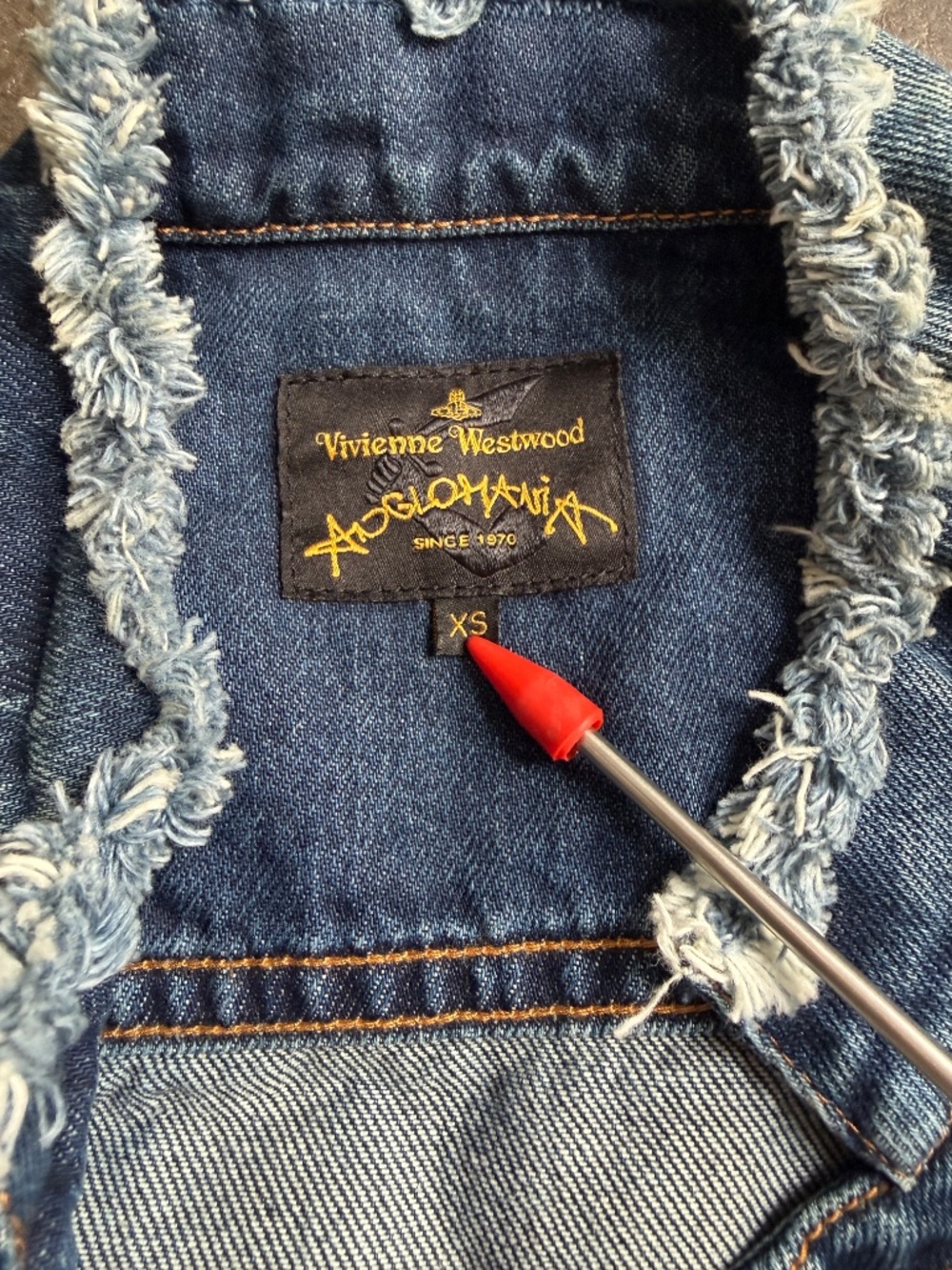 Vivienne Westwood New W/ Tags 510$ Denim Vest w/ Graffiti Orb & Frayed Edges - Picture 12 of 12